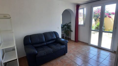 Foto 2 de Casa adosada de alquiler en El Zabal - Santa Margarita, La Línea de la Concepción
