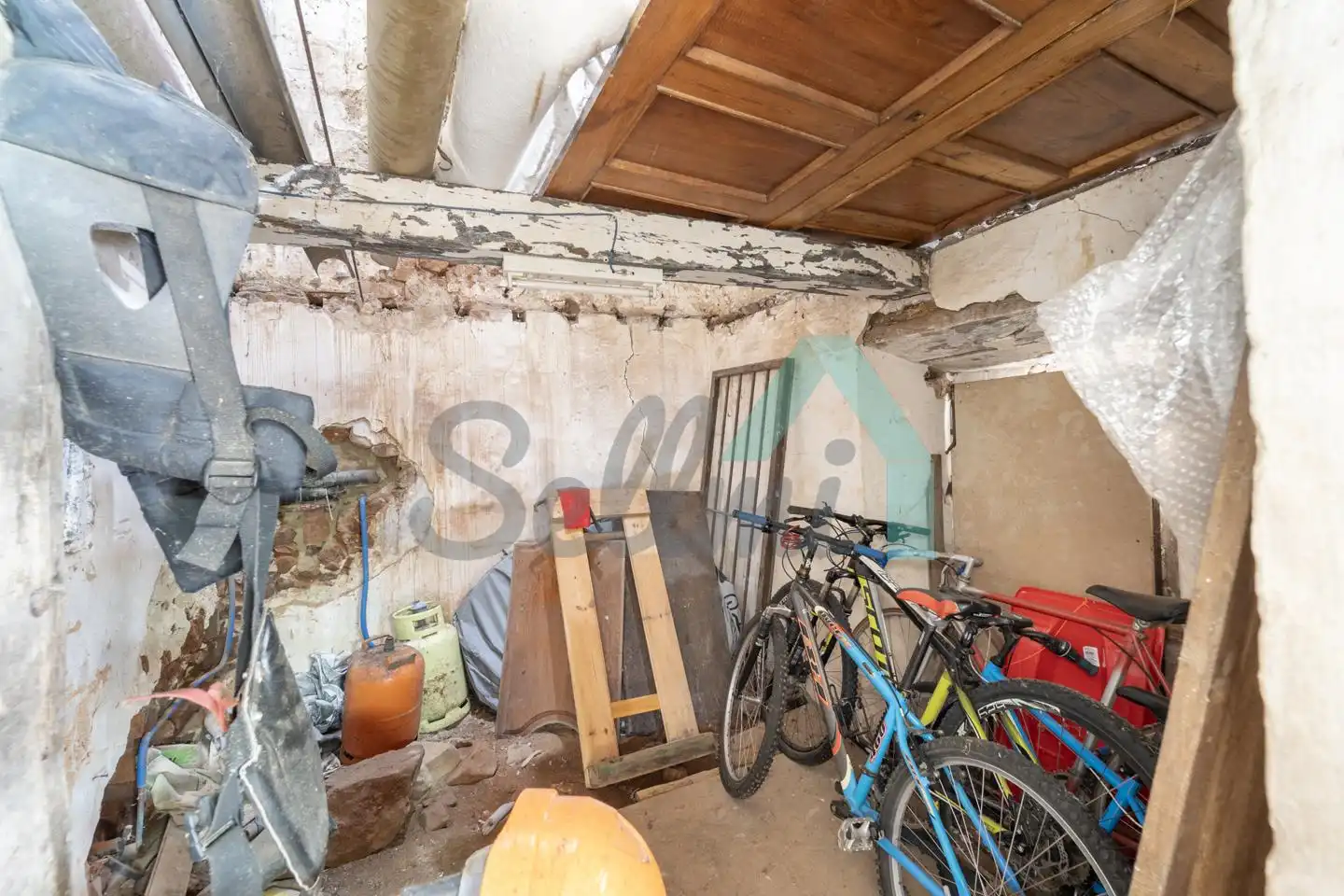 Einfamilien-Reihenhaus zum Verkauf in Carreño mit Heizung, Privatgarten und Parkett