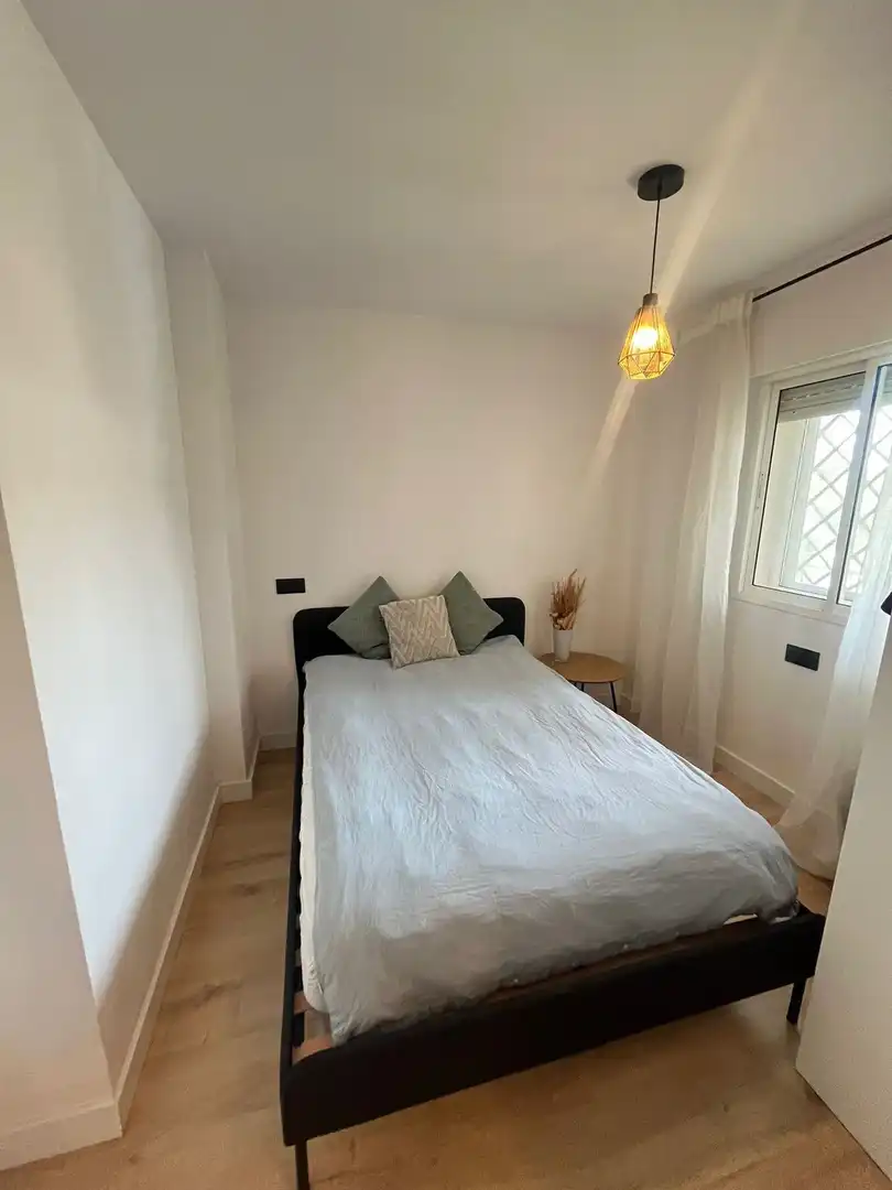 Dormitori de Apartament en venda en Marbella amb Aire condicionat, Terrassa i Piscina comunitària