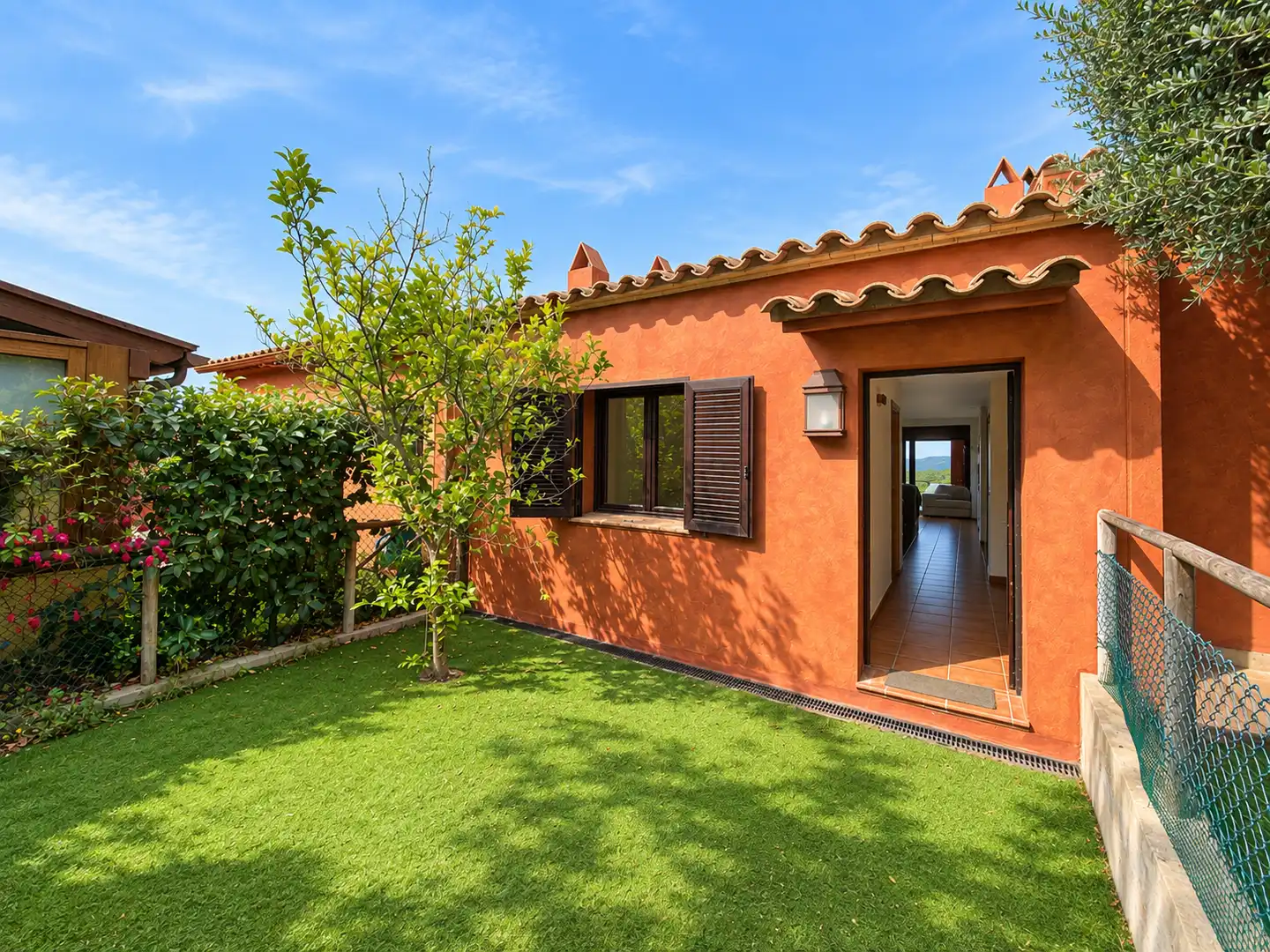 Adosado con piscina en venta en Carrer Lluís Miró i Plaja, imagen 2
