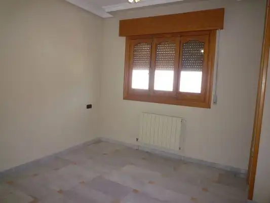 Piso de alquiler en Padul con Balcón