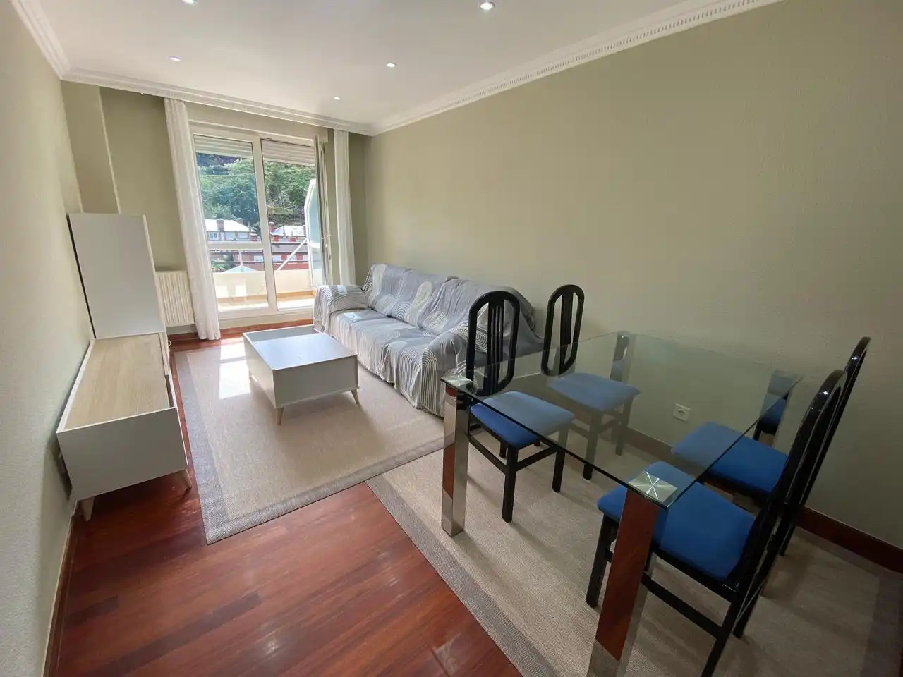 Maisonette zur Miete in Calle Jose Maria Vega, Cotolino