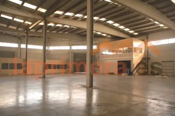 Industrial building to rent in Carrer dels Traginers 2, imagen 3