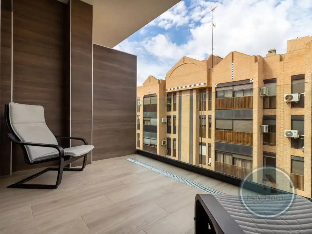 Terraza de Piso de alquiler en Elche / Elx con Aire acondicionado, Terraza y Piscina comunitaria