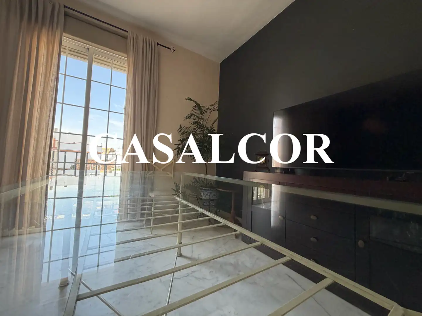 Sala d'estar de Casa o xalet en venda en Mairena del Alcor, Sevilla