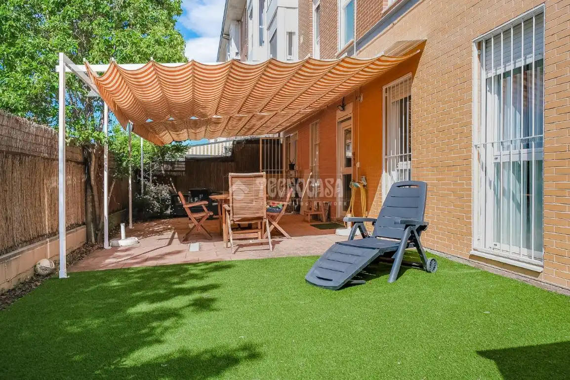 Terraza de Piso en venta en Arroyomolinos (Madrid) con Calefacción, Terraza y Piscina comunitaria