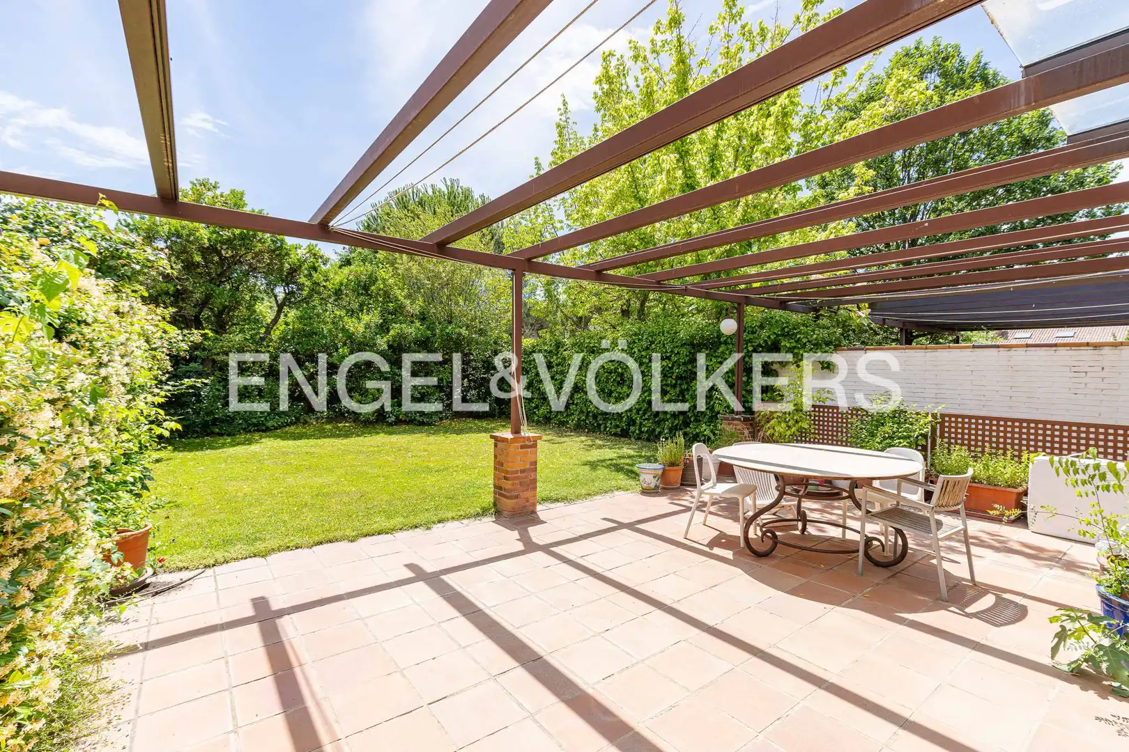 Terrace of Houses for sale in Las Rozas de Madrid  with Heating, Private garden and Parquet flooring