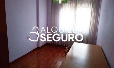 Photo 2 of Flat for rent in Pintor Jesus Apellaniz, San Martín, Vitoria - Gasteiz