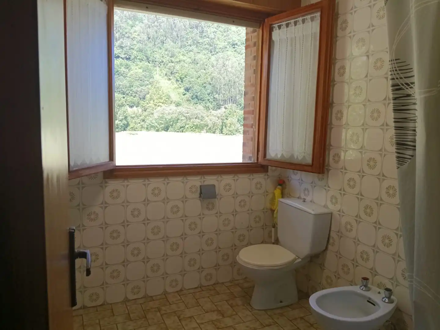 Bany de Casa o xalet en venda en Ampuero amb Jardí privat, Terrassa i Moblat