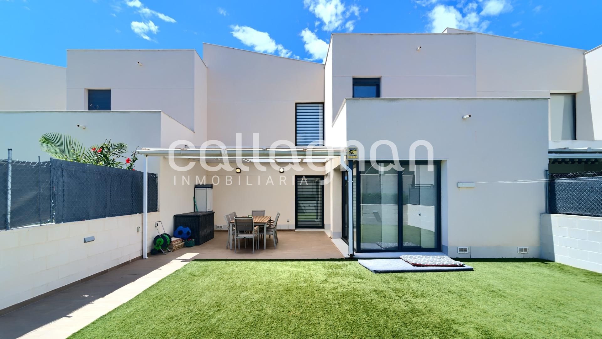 Garden of Single-family semi-detached for sale in San Antonio de Benagéber  with Air Conditioner, Heating and Private garden