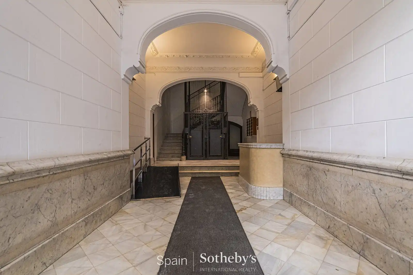 Apartment for sale in Pau Claris, imagen 36