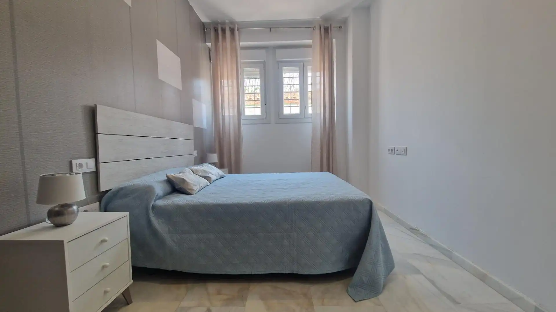 Schlafzimmer von Wohnung zur Miete in Jerez de la Frontera mit Klimaanlage und Möbliert