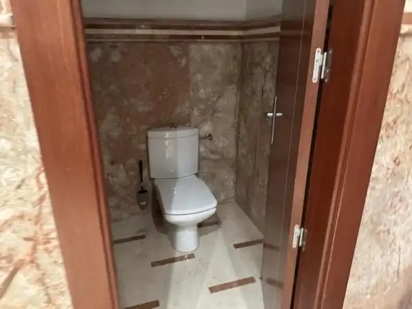 Bathroom of Office for sale in Monforte del Cid  with Air Conditioner and Storage room
