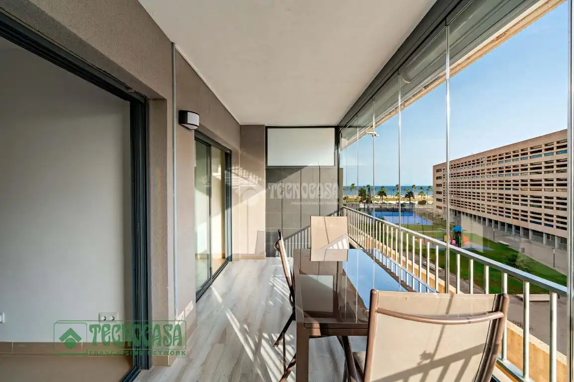 Terraza de Piso en venta en Roquetas de Mar con Aire acondicionado, Terraza y Amueblado