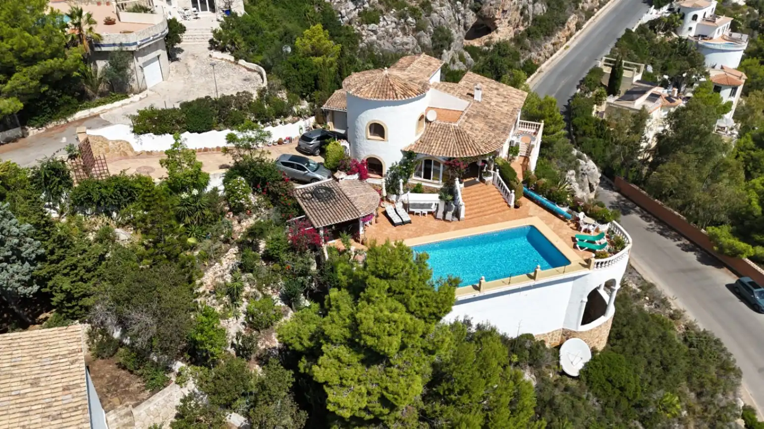 Vista exterior de Casa o chalet en venta en Benitachell / El Poble Nou de Benitatxell con Aire acondicionado, Calefacción y Jardín privado