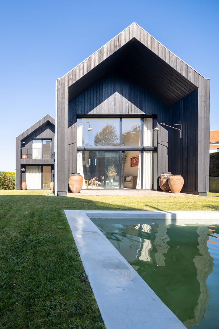 Vista exterior de Casa o chalet en venta en Oleiros con Calefacción, Jardín privado y Terraza