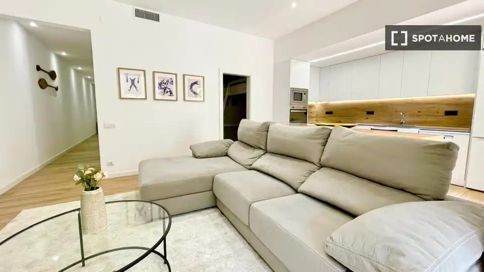 Piso con terraza en alquiler en Eixample, imagen 10