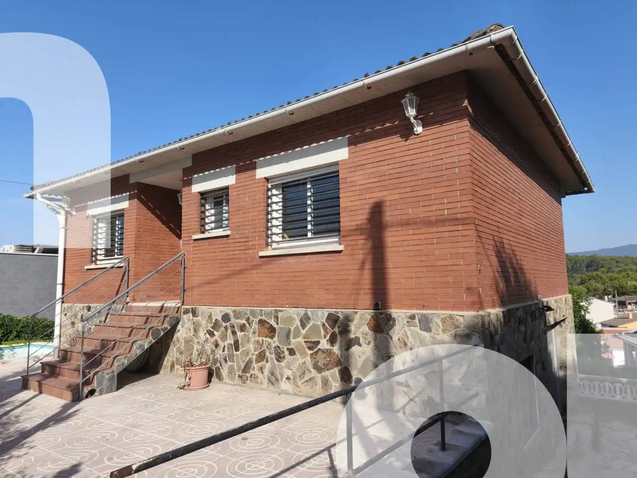 Vista exterior de Casa o chalet en venta en Lliçà d'Amunt con Jardín privado, Terraza y Piscina