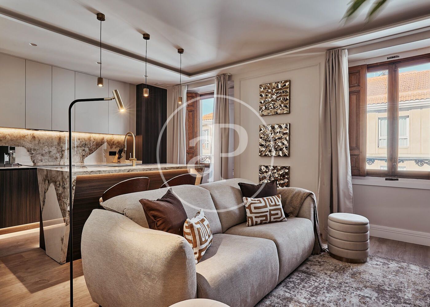 Sala d'estar de Pis en venda en  Madrid Capital amb Aire condicionat, Calefacció i Moblat