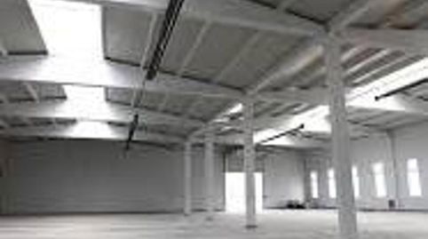 Foto 3 von Fabrikhallen zur Miete in Ciudad de Sevilla, Centro Ciudad, Paterna