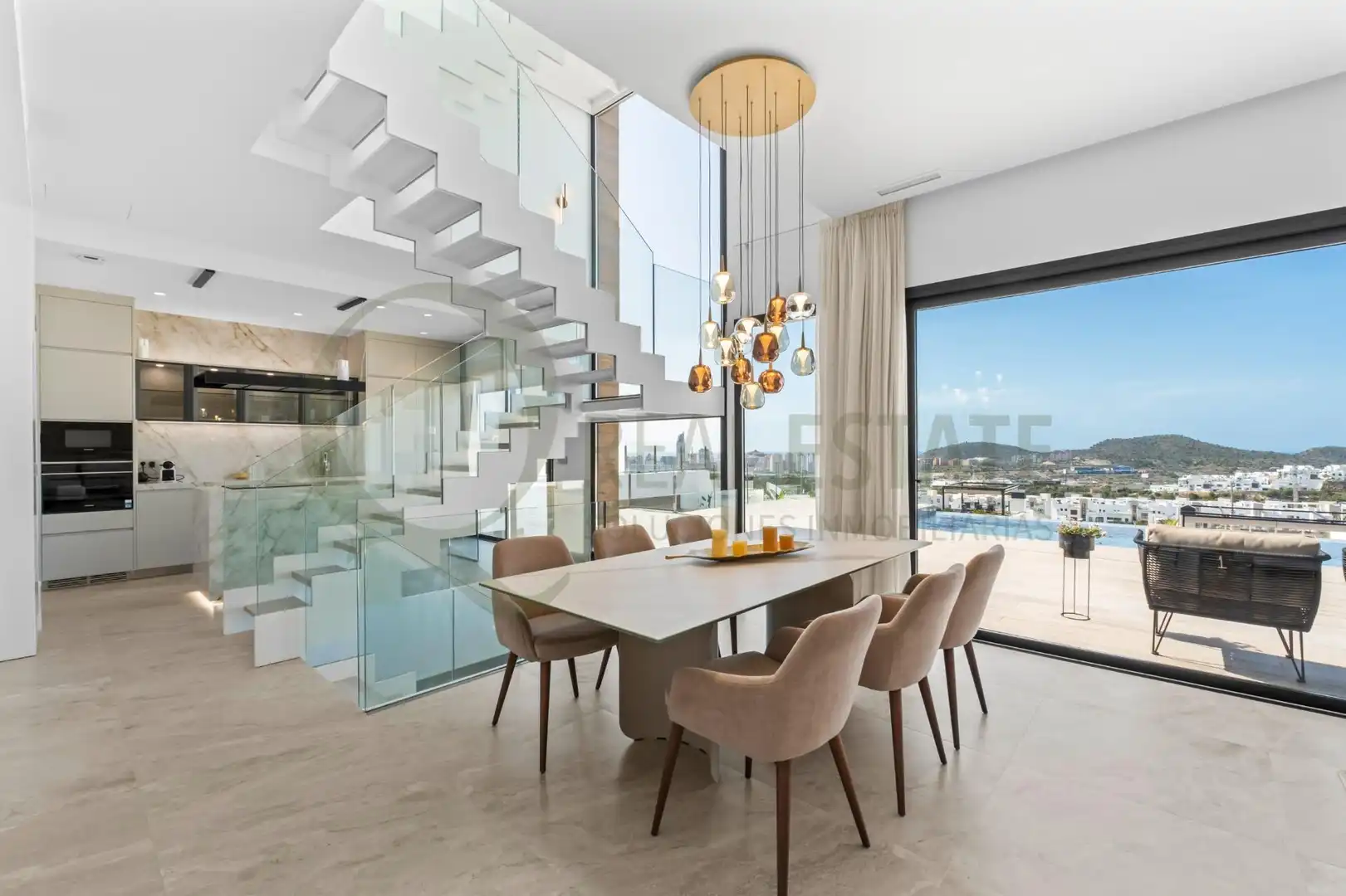 Comedor de Casa o chalet en venta en Benidorm con Aire acondicionado, Calefacción y Jardín privado