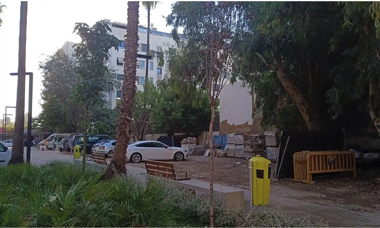 Terreno residencial en venta en Carrer del Pare Antón Martín 12, imagen 2