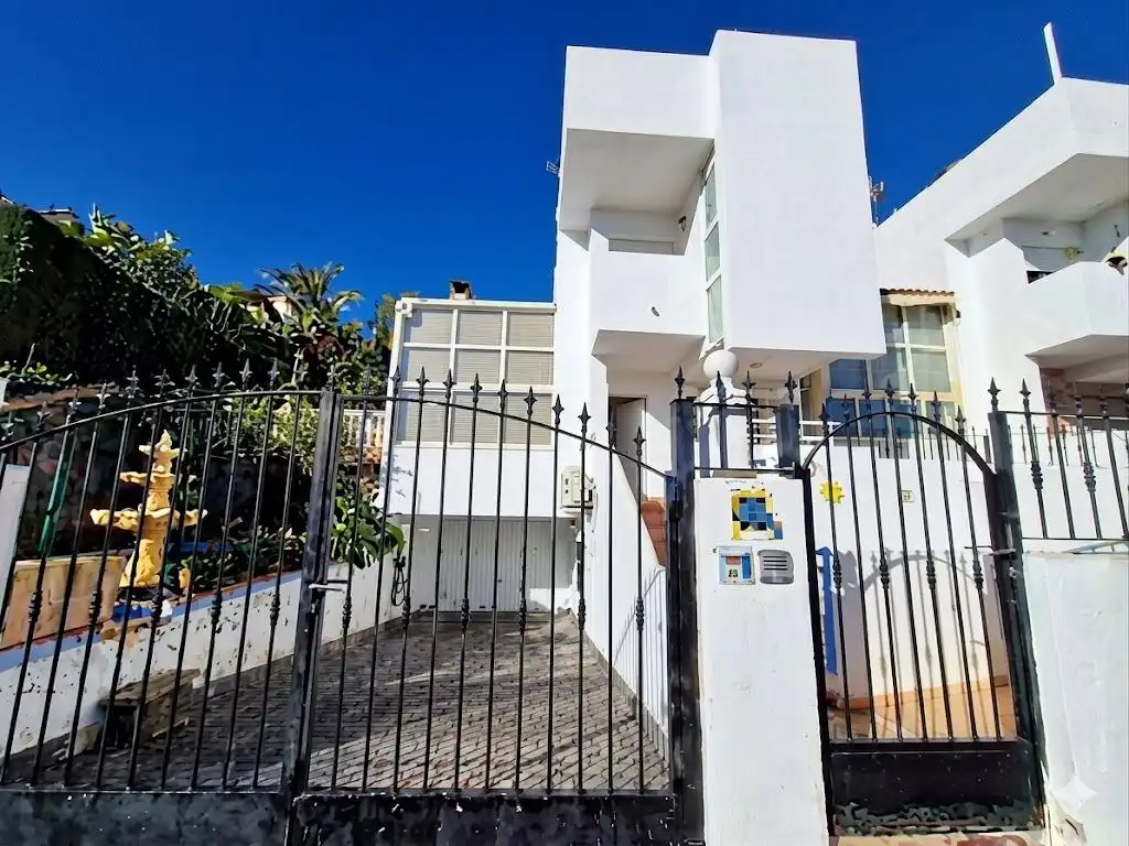 Exterior view of Houses for sale in La Nucia  with Air Conditioner, Heating and Private garden