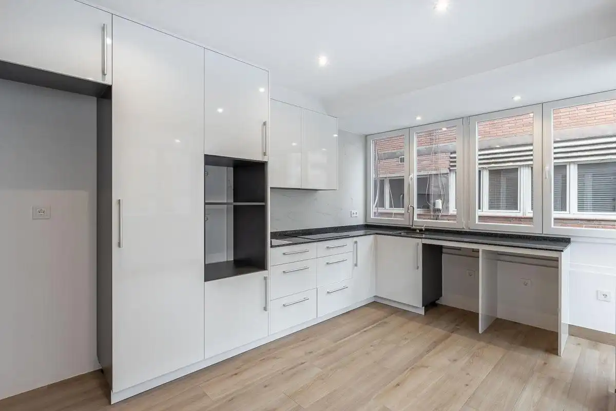 Kitchen of Flat for rent in Granada  with Heating