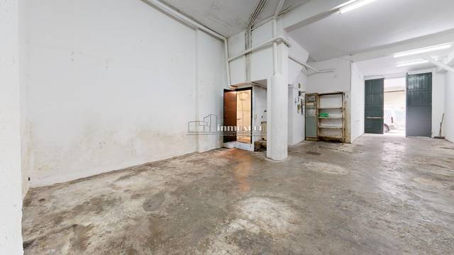 Local comercial en Venta en Rúa Mariana Pineda en Os Mallos