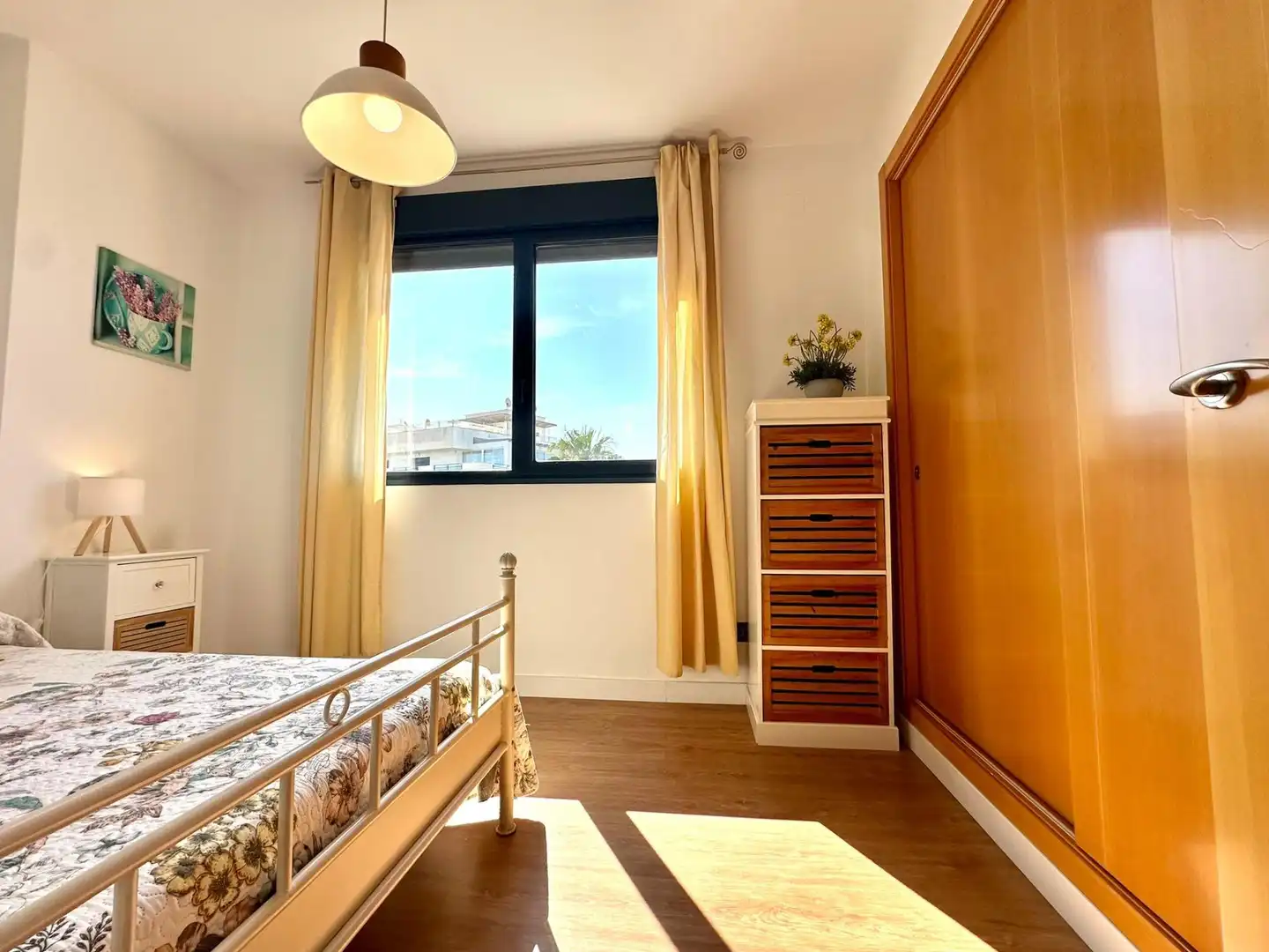 Habitación de Piso en venta en Almería con Aire acondicionado, Terraza y Trastero