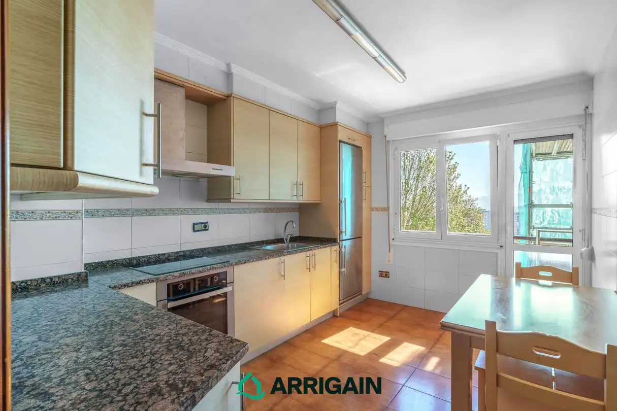 Piso en venta en Mendiola Bidea, Miracruz