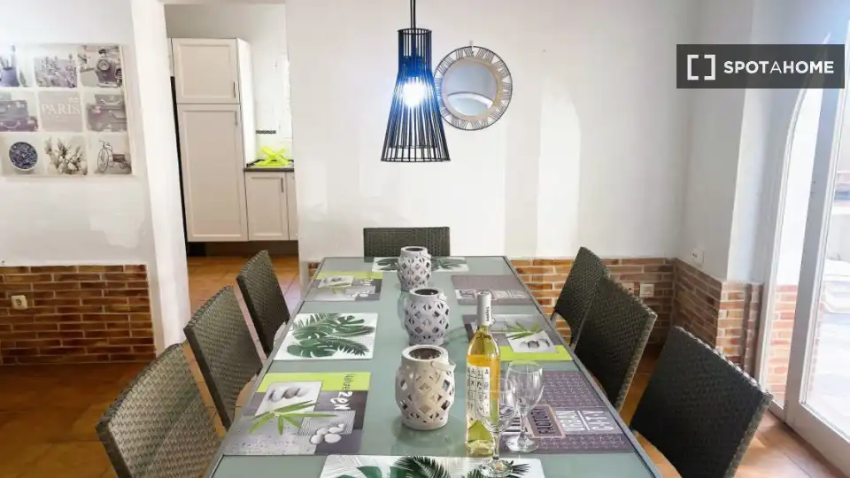 Room in La Fustera