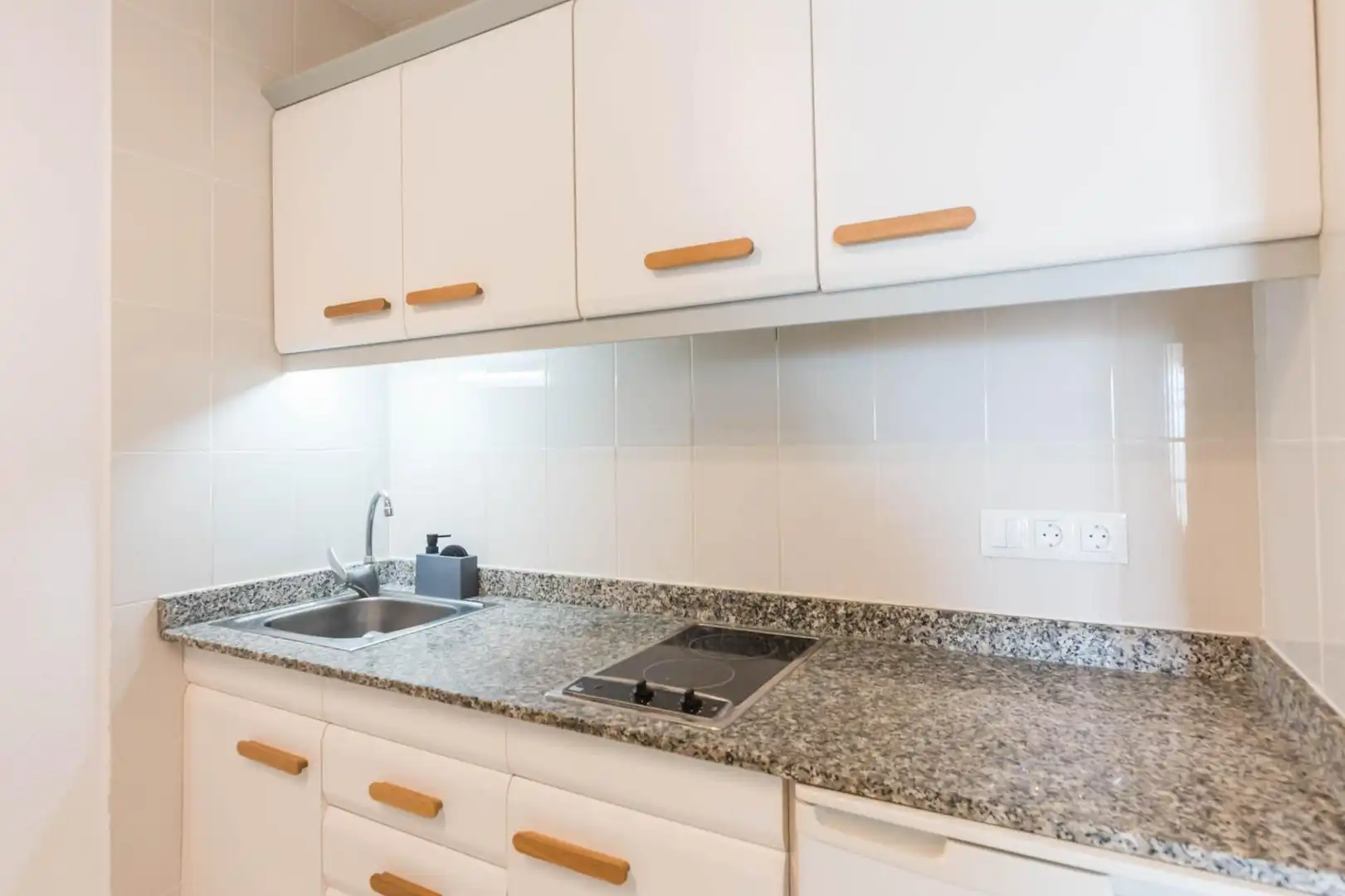 Flat for rent in Calle ARPON-MANGA, 2, Zona Galúa - Calnegre