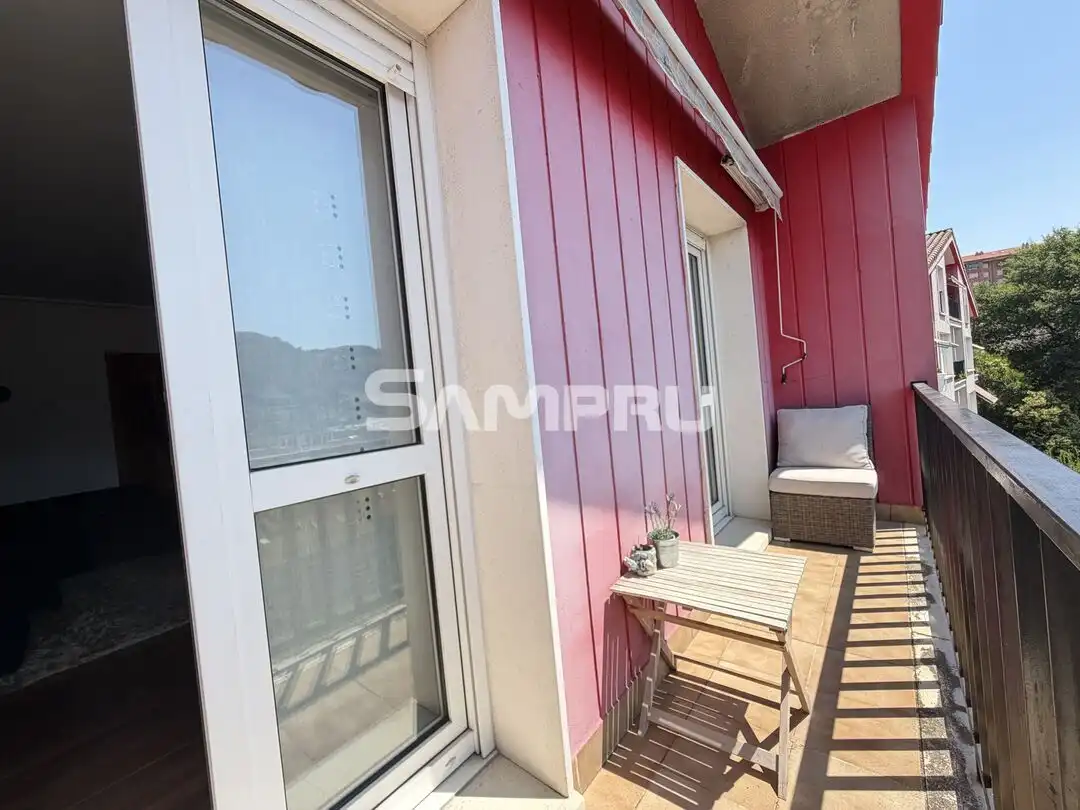 Terrasse von Dachboden zum Verkauf in Arrasate / Mondragón mit Heizung und Balkon
