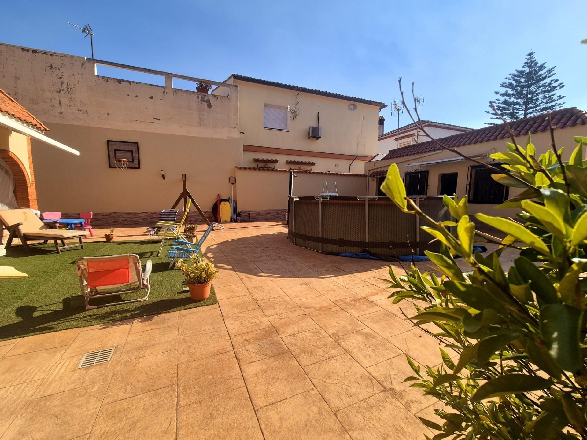 Terrace of House or chalet for sale in Algeciras  with Private garden and Terrace