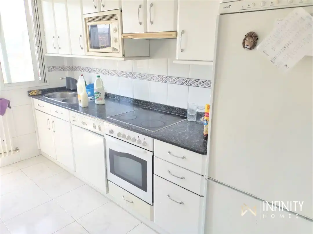 Cocina de Piso de alquiler en Bilbao  con Calefacción y Terraza