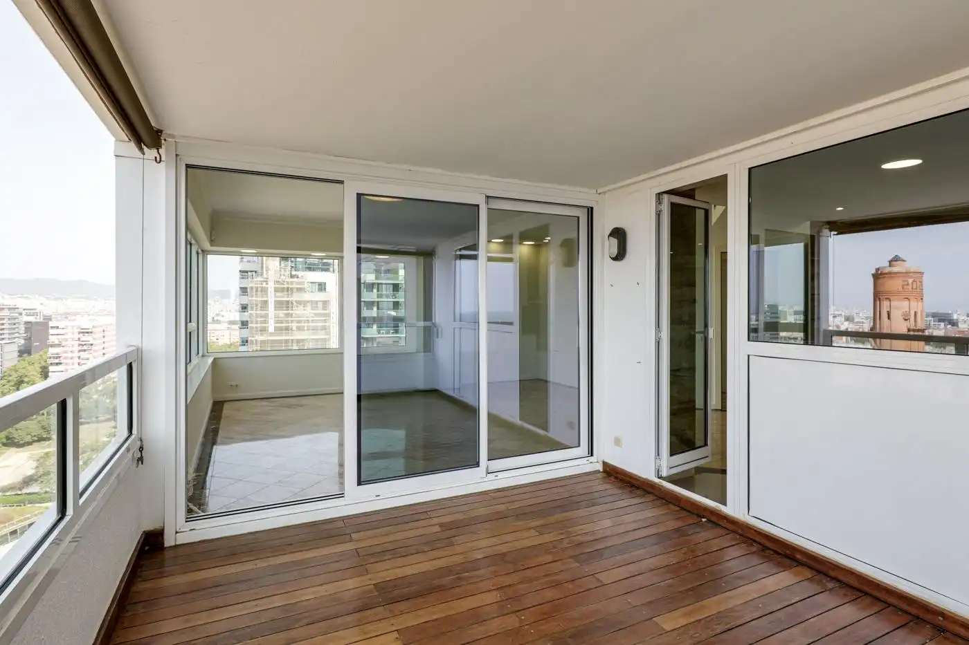 Terrasse von Wohnung zum Verkauf in Barcelona mit Klimaanlage, Heizung und Terrasse