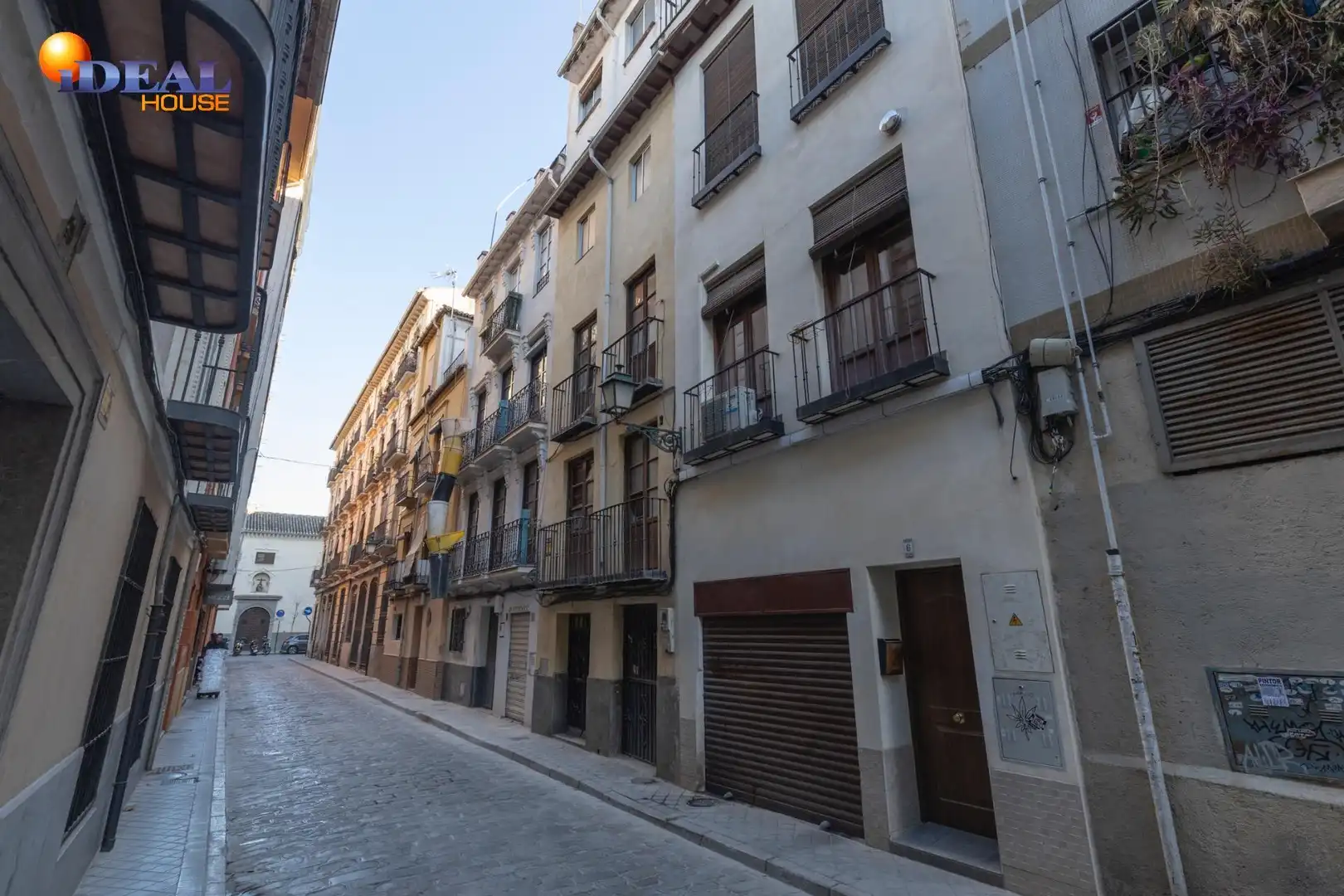 Casa con terraza en venta en Calle CONDE DE LAS INFANTAS, imagen 2
