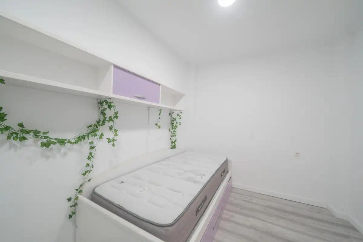 Habitación de Planta baja en venta en Santa Pola con Aire acondicionado, Calefacción y Amueblado