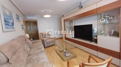 Foto 2 de Piso en venta en El Puerto, Coslada