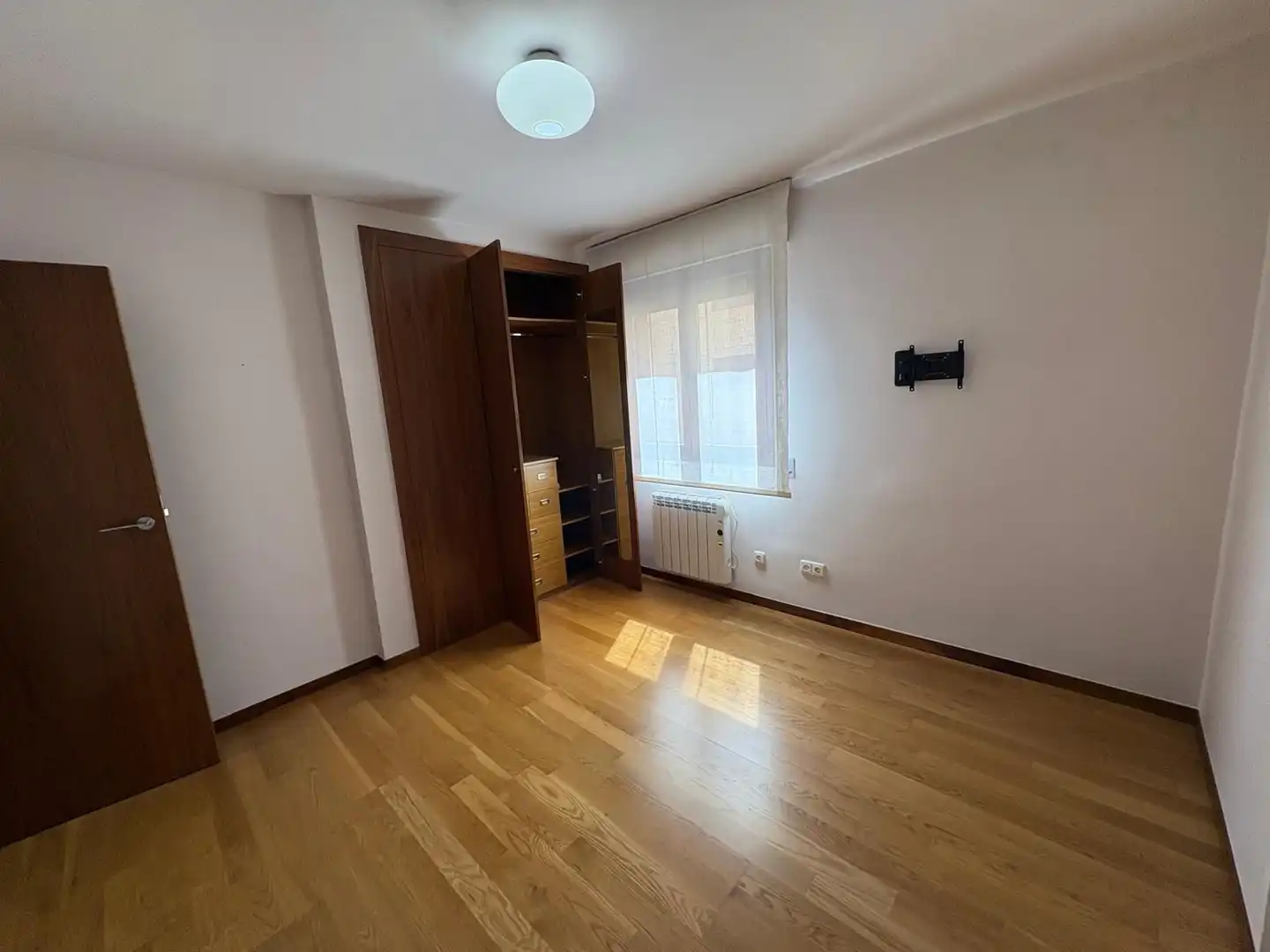 Bedroom of Flat for rent in Murcia  with Air Conditioner, Heating and Storage room