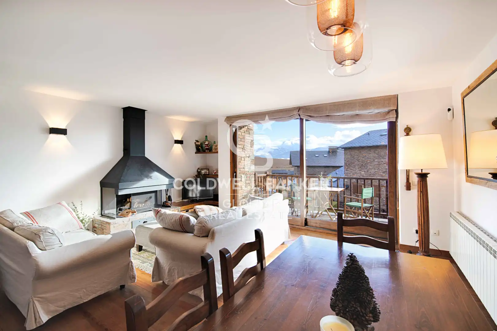 Living room of Duplexes for sale in Guils de Cerdanya  with Heating, Parquet flooring and Terrace