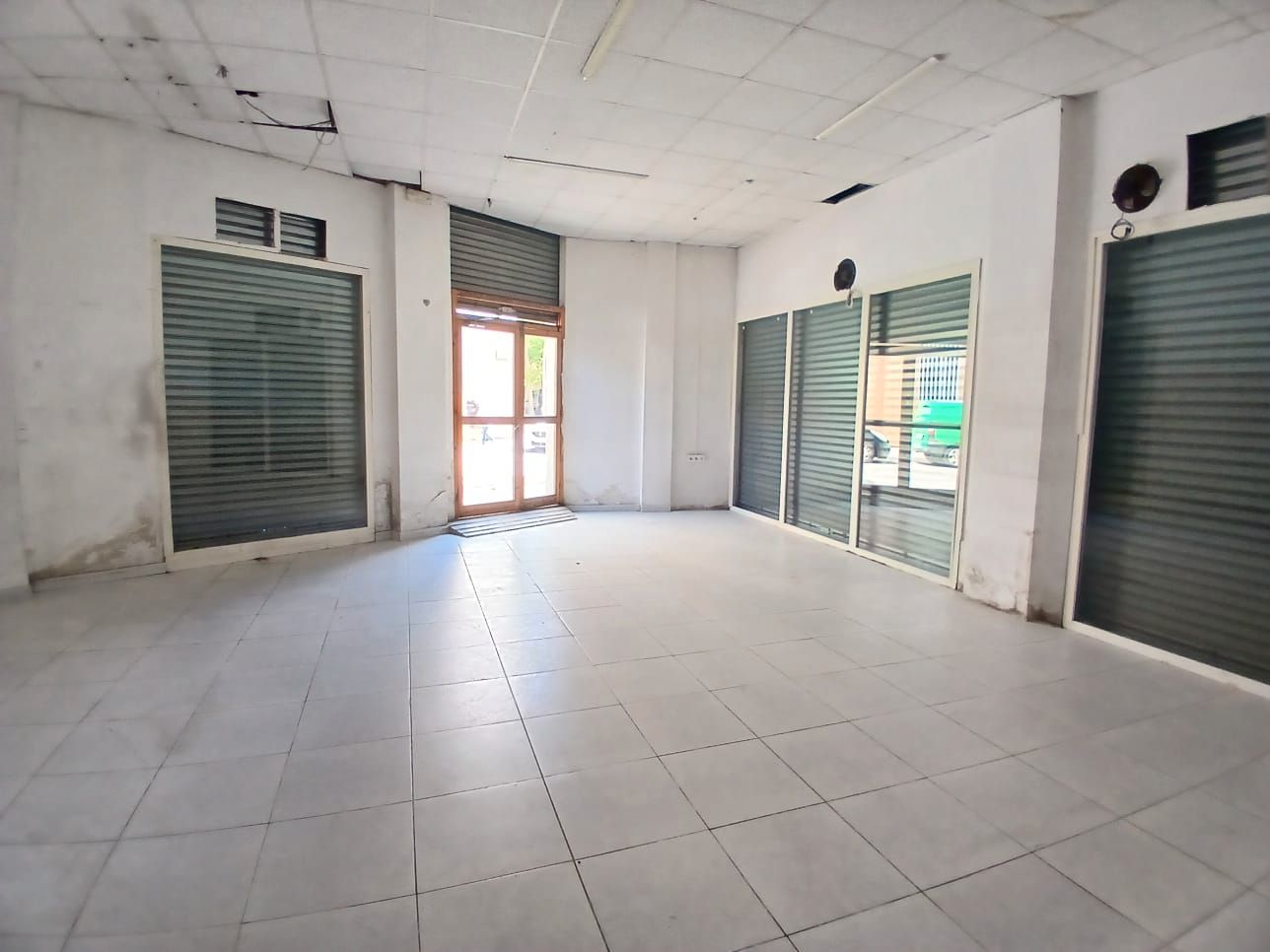 Local de lloguer en Sant Adrià de Besòs