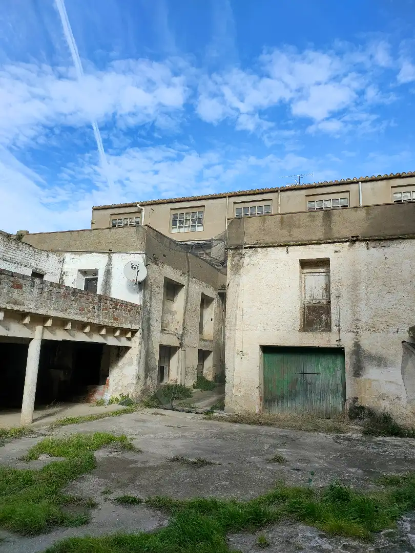 Vista exterior de Casa o xalet en venda en Torroella de Montgrí amb Aire condicionat, Calefacció i Jardí privat