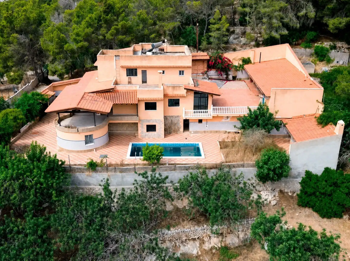 Vista exterior de Casa o xalet en venda en Santa Eulària des Riu amb Jardí privat, Terrassa i Traster