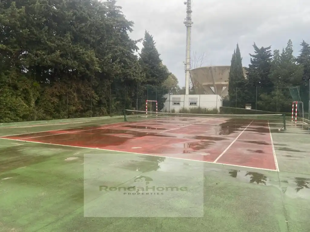 Houses for rent in Avenida Golondrinas, Atalaya - Isdabe
