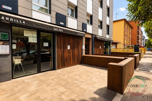 Local comercial en Venta en Gijon - Calle Feijoo, 33 en El Coto
