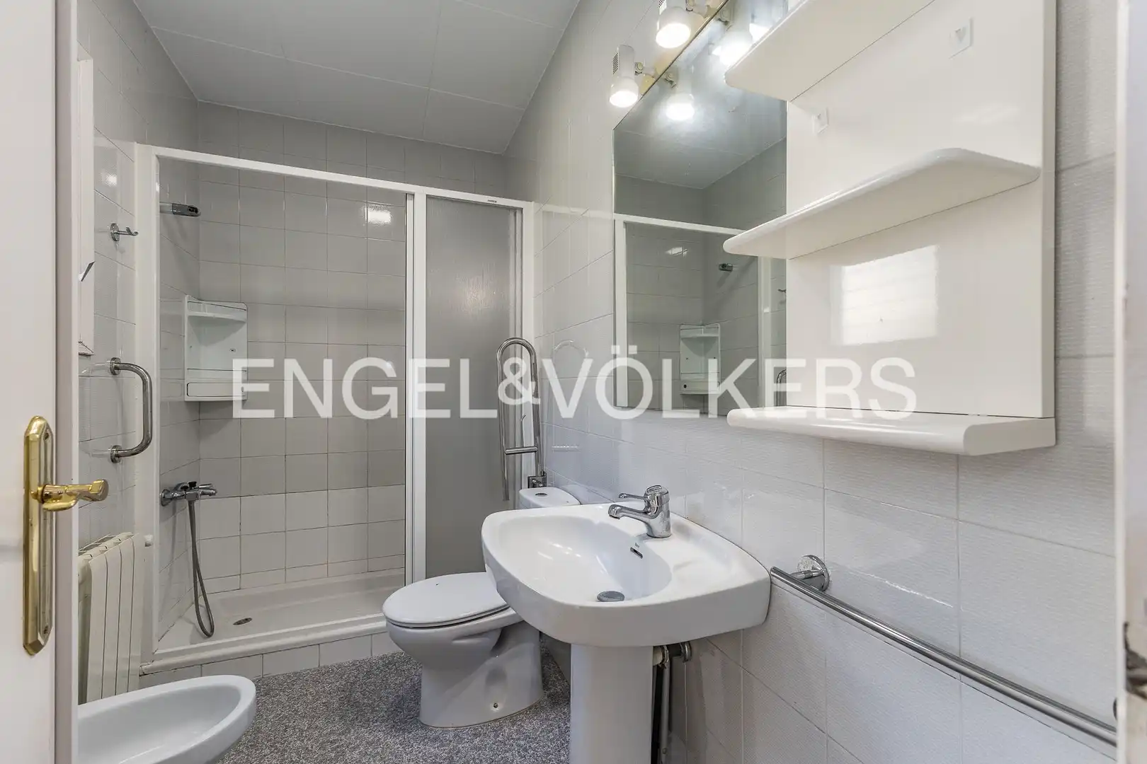 Baño de Casa o chalet en venta en Sant Cugat del Vallès con Aire acondicionado, Calefacción y Jardín privado