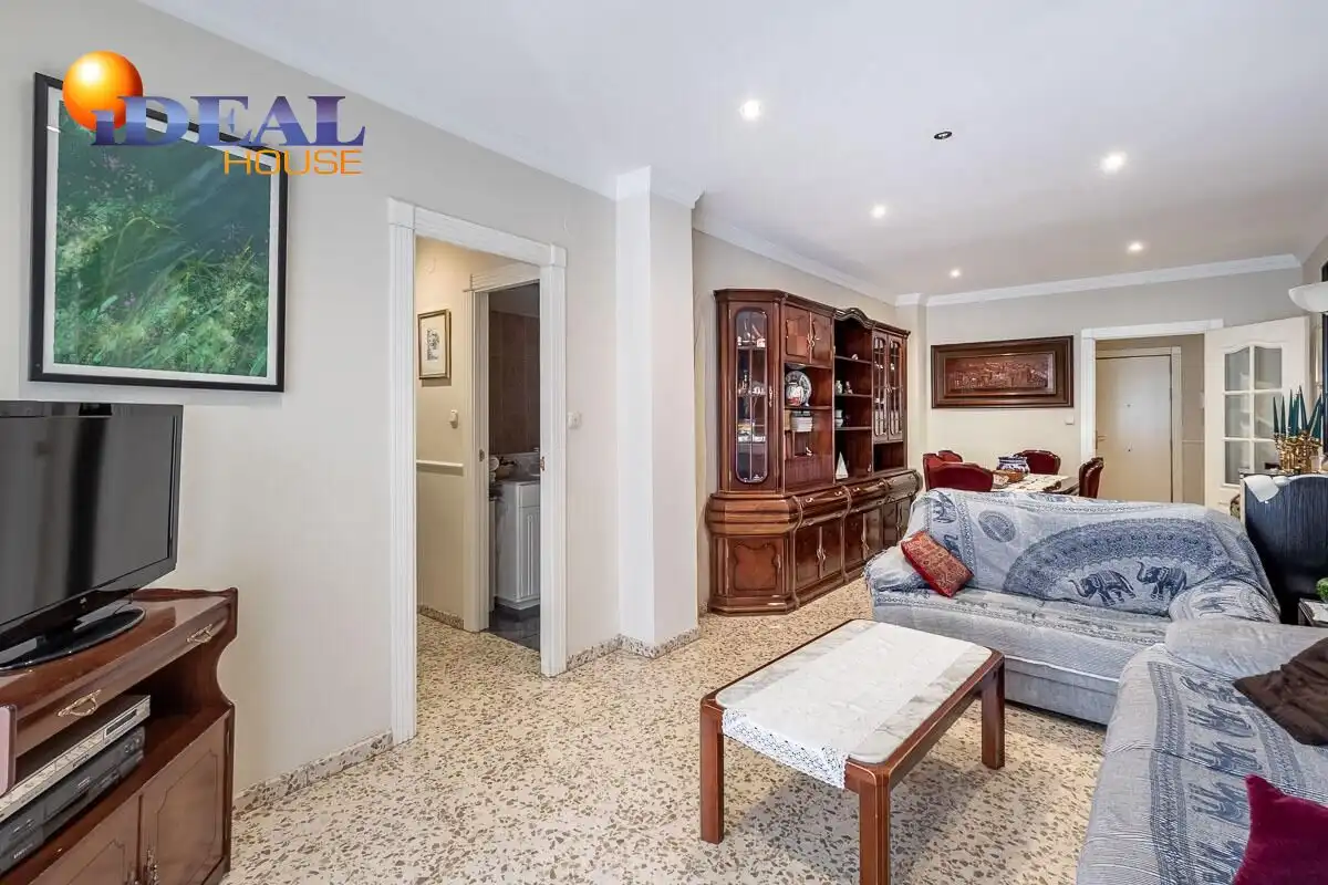Appartamento con ascensore in vendita a Genil, imagen 6