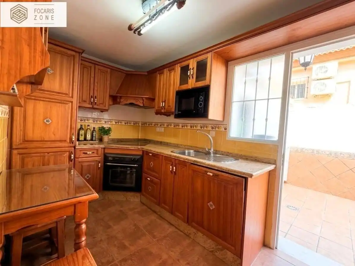 Cocina de Casa adosada en venta en Málaga con Aire acondicionado, Calefacción y Terraza